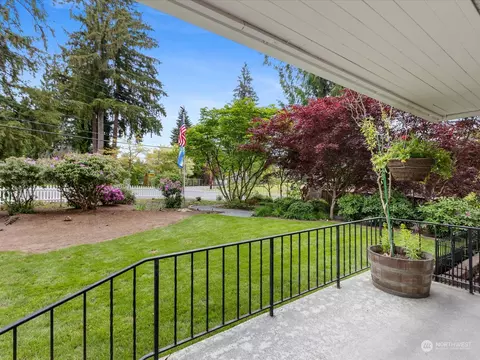 16818 51st Ave SE, Bothell, WA 98012 photo 2