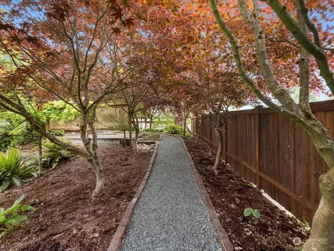 16818 51st Ave SE, Bothell, WA 98012 photo 28