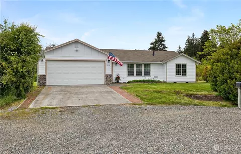 10532 School Land Rd SW, Rochester, WA 98579
