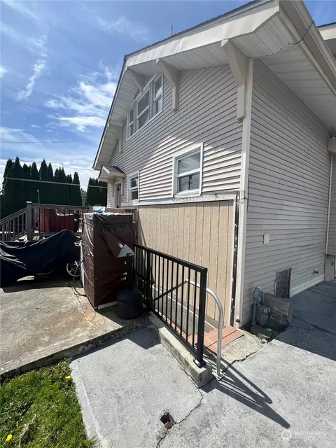 Other - 2201 Highland Ave, Everett, WA 98201 photo 2 of 11
