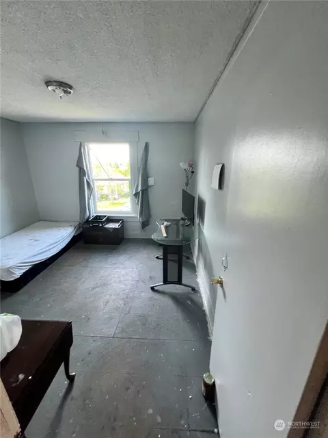 Bedroom - 2201 Highland Ave, Everett, WA 98201 photo 1 of 2