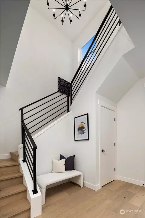 2501 E Ward St, Seattle, WA 98112 photo 9