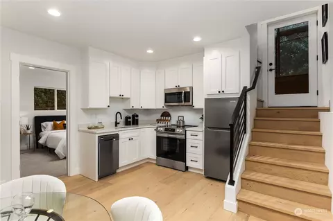 2501 E Ward St, Seattle, WA 98112 photo 32