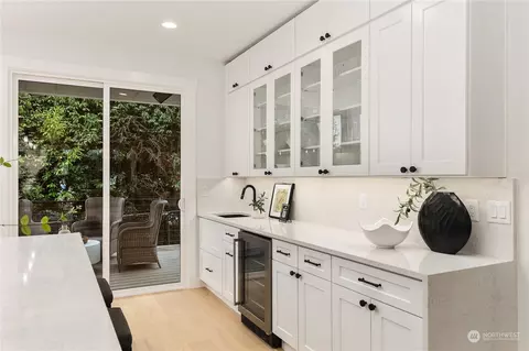 2501 E Ward St, Seattle, WA 98112 photo 16