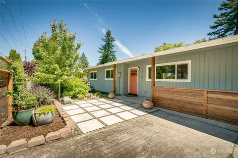 10750 18th Ave SW, Seattle, WA 98146