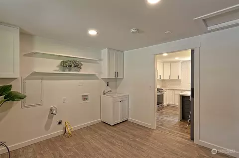 Other - 4807 Bayview Ln, Everett, WA 98203 photo 6 of 7
