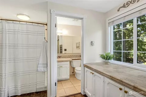 Bath - 15629 Cascadian Way, Bothell, WA 98012 photo 2 of 3