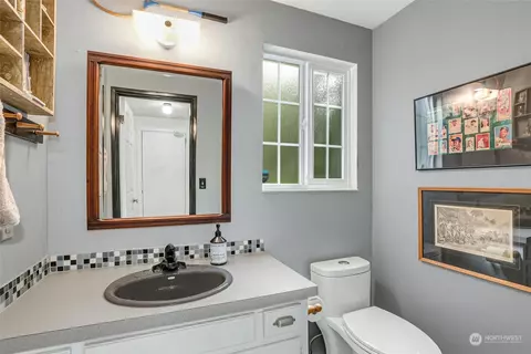 Bath - 15629 Cascadian Way, Bothell, WA 98012 photo 3 of 3