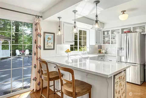 Kitchen - 15629 Cascadian Way, Bothell, WA 98012 photo 1 of 4