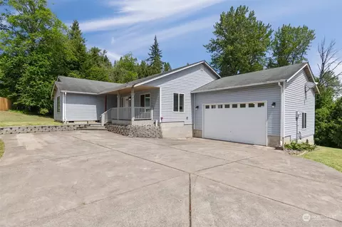 125 W Beacon Hill Dr, Longview, WA 98632