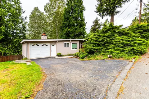 1213 158th Ave SE, Bellevue, WA 98008