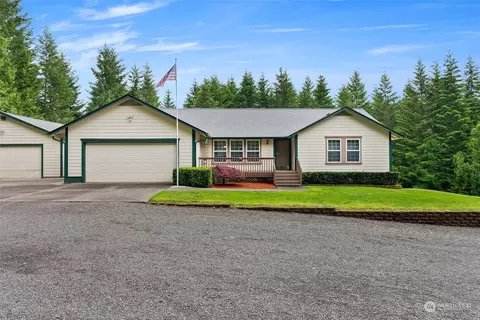 135 Top Ln, Chehalis, WA 98532