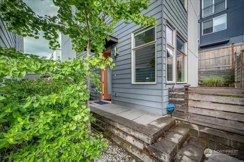 912 Martin Luther King Jr Way S, Seattle, WA 98144