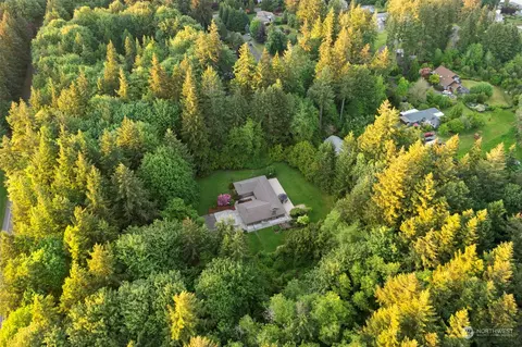 5820 Cooper Pt Rd NW, Olympia, WA 98502