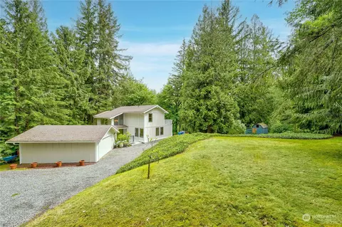 24624 SE 165 St, Issaquah, WA 98027