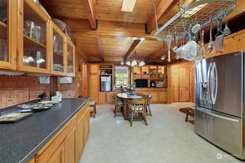 Kitchen - 323 Macleay Rd, Sequim, WA 98382 photo 3 of 3