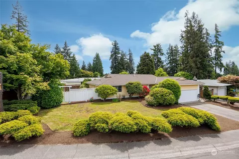 13602 118th Ave NE, Kirkland, WA 98034