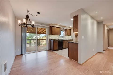 1405 Pine St, Everett, WA 98201 photo 7