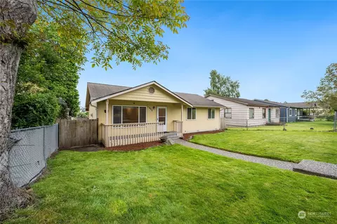 1405 Pine St, Everett, WA 98201 photo 2