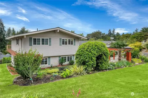 740 Wynwood Dr, Kent, WA 98030