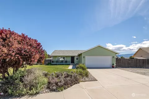 2442 Canyon Hills Dr, East Wenatchee, WA 98802
