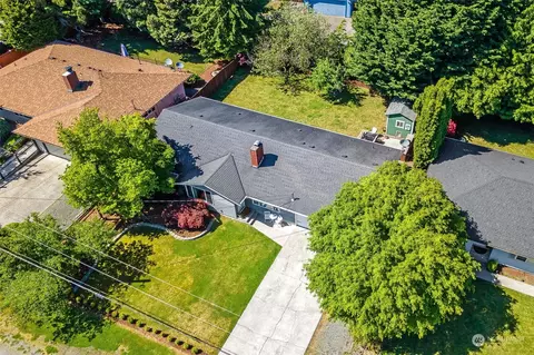 View/Area - 817 94th St SE, Everett, WA 98208 photo 2 of 8