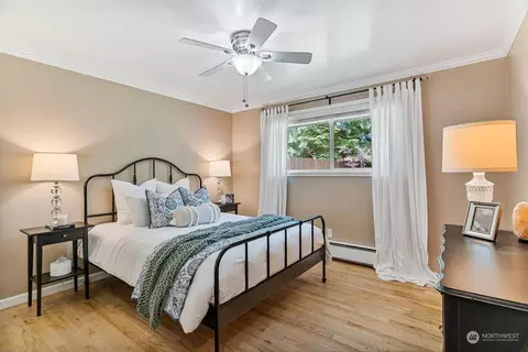 Bedroom - 817 94th St SE, Everett, WA 98208 photo 5 of 6