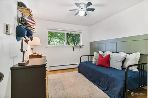 Bedroom - 817 94th St SE, Everett, WA 98208 photo 6 of 6