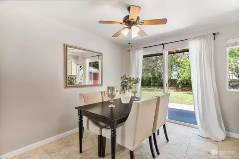 Dining - 817 94th St SE, Everett, WA 98208 photo 1 of 1