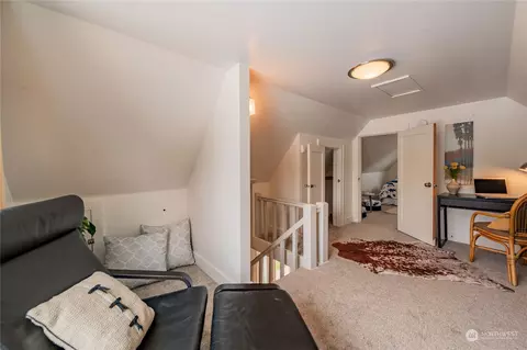 Entry Way - 6301 Commercial Ave, Everett, WA 98203 photo 1 of 1