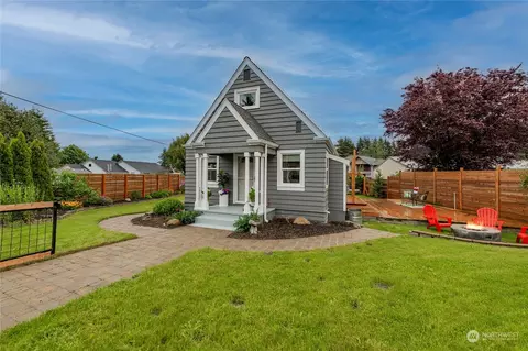 Exterior - 6301 Commercial Ave, Everett, WA 98203 photo 1 of 7