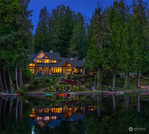 1752 W Beaver Lake Dr SE, Sammamish, WA 98075