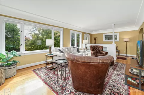 2019 23rd Ave E, Seattle, WA 98112 photo 6