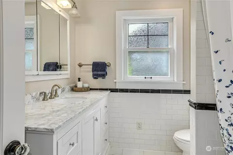 2019 23rd Ave E, Seattle, WA 98112 photo 24