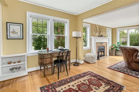 2019 23rd Ave E, Seattle, WA 98112 photo 8