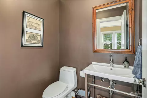 2019 23rd Ave E, Seattle, WA 98112 photo 18