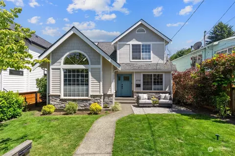 2712 57th Ave SW, Seattle, WA 98116