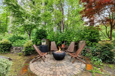 Exterior - 1607 233rd St SE, Bothell, WA 98021 photo 2 of 8