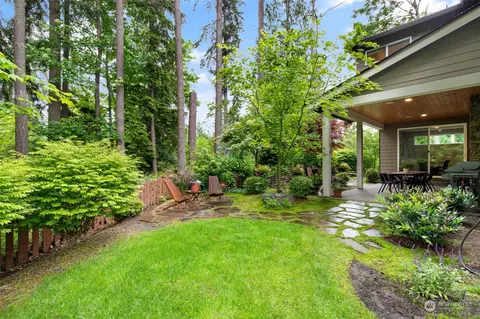 Exterior - 1607 233rd St SE, Bothell, WA 98021 photo 6 of 8