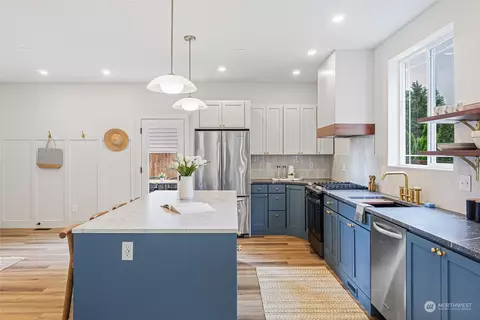 Kitchen - 24310 13th Pl W, Bothell, WA 98021 photo 1 of 6