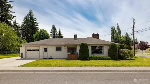 623 Dean Dr, Sedro Woolley, WA 98284