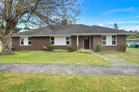 211 Chehalis Ave, Pe Ell, WA 98572