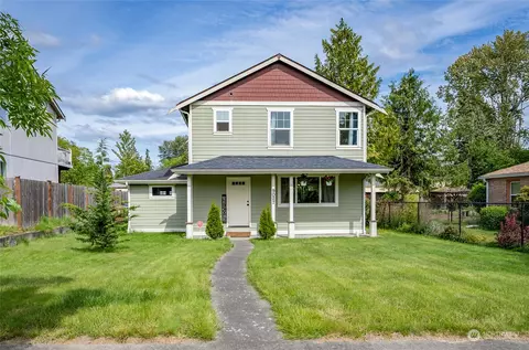 9027 Mckinley Ave E, Tacoma, WA 98445