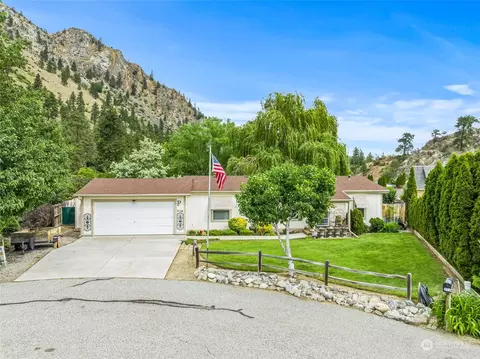 2114 Sage St, Entiat, WA 98822
