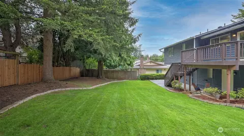 Exterior - 2424 170th St SE, Bothell, WA 98012 photo 9 of 11