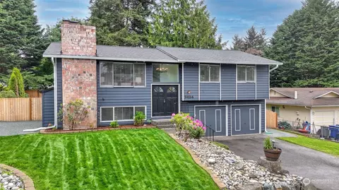Exterior - 2424 170th St SE, Bothell, WA 98012 photo 3 of 11