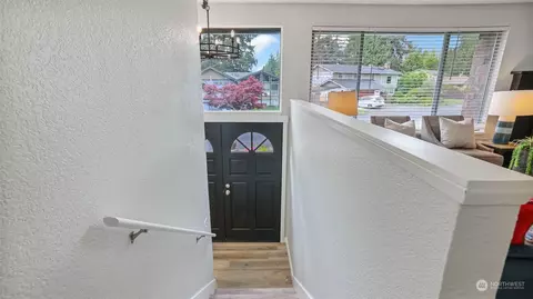 Entry Way - 2424 170th St SE, Bothell, WA 98012 photo 4 of 4