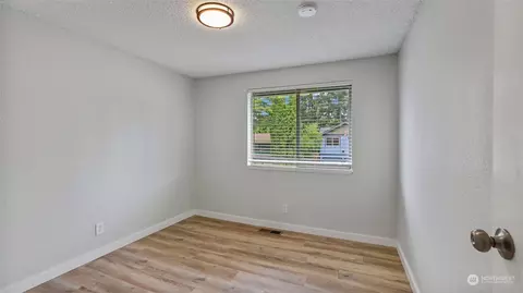 Bedroom - 2424 170th St SE, Bothell, WA 98012 photo 2 of 6