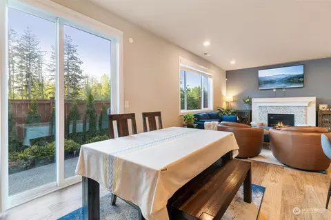 Dining - 17522 39th Ave SE, Bothell, WA 98012 photo 1 of 1