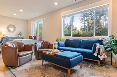 Living - 17522 39th Ave SE, Bothell, WA 98012 photo 3 of 3